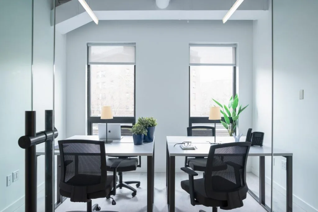 Chiếu sáng văn phòng: Những thông tin cơ bản 5 Officespacewithlotsofnaturallighting